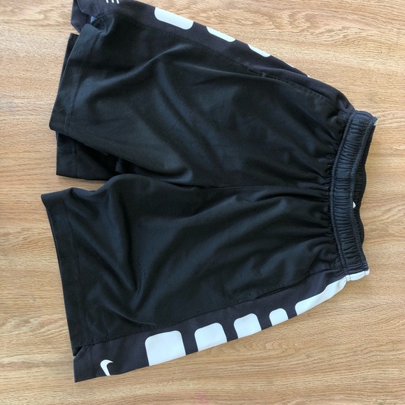 Kids athletic shorts - Picture 1 of 3